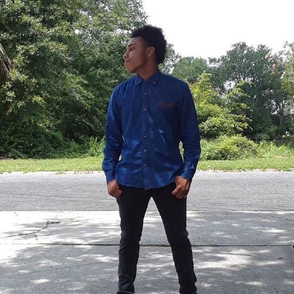 Meet your Posher, Joshua - Picture 1 of 1